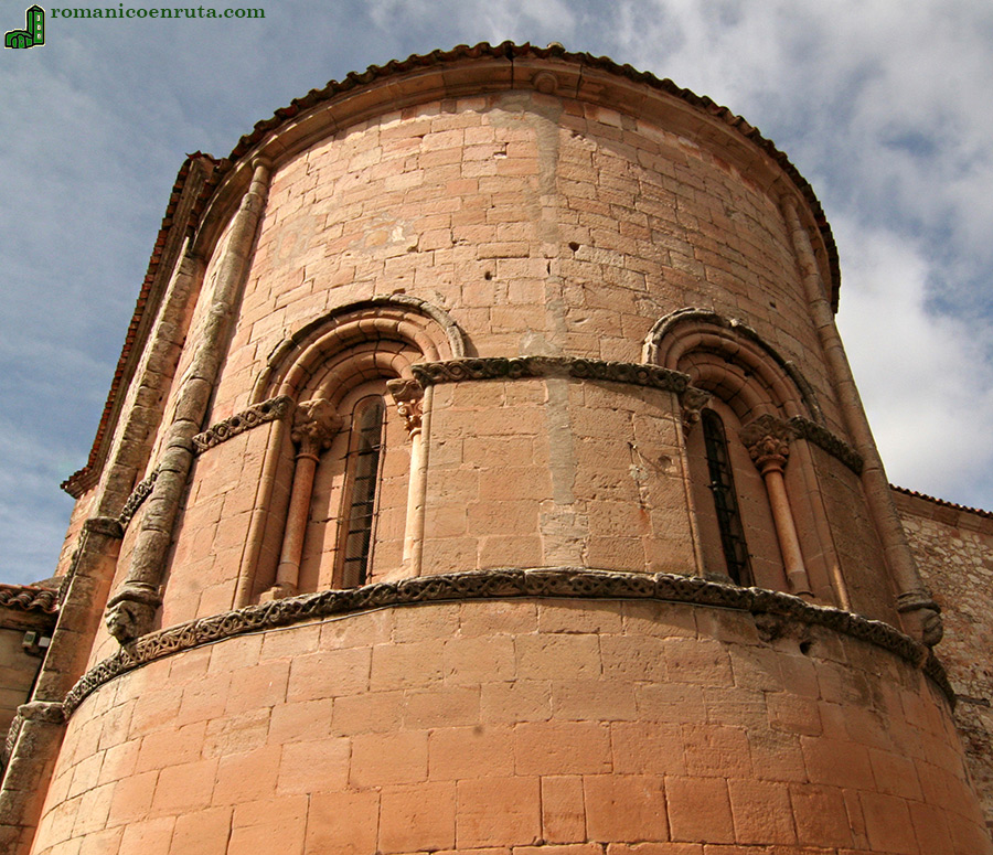 ÁBSIDE DESDE LEVANTE.