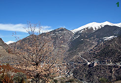 CARRETERA A FONTANEDA. VALLE DEL VALIRA