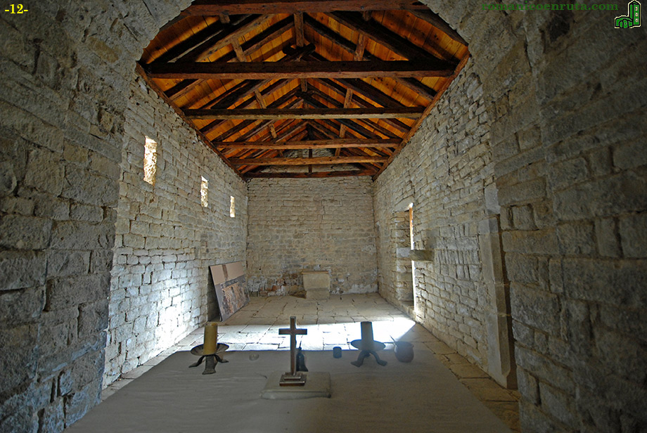 NAVE DESDE VENTANA ABSIDAL.