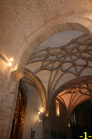 ARCO TRIUNFAL DESDE LA ZONA ABSIDAL.