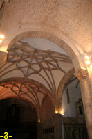 ARCO TRIUNFAL DESDE LA ZONA ABSIDAL.