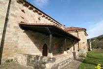 PORCHE FACHADA MERIDIONAL.