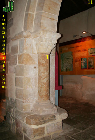 COLUMNA DEL ARCO FORMERO ENTRE LA NAVE CENTRAL Y LA NAVE NORTE.