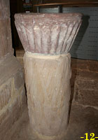 PILA DE AGUA BENDITA.