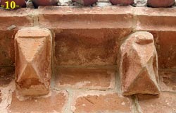 CANECILLOS MURO SUR.