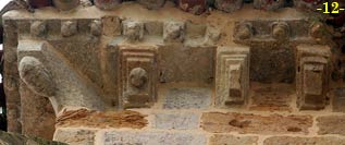 CANECILLOS DEL HASTIAL OESTE.