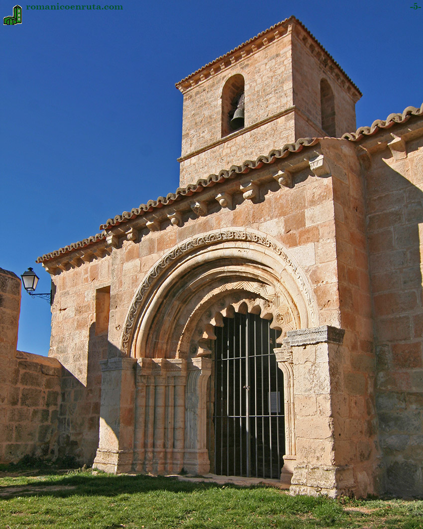 PORTADA y CAMPANARIO.