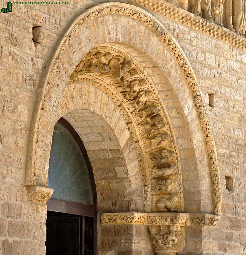 VISTA LATERAL DE ARQUIVOLTA y CHAMBRANA.