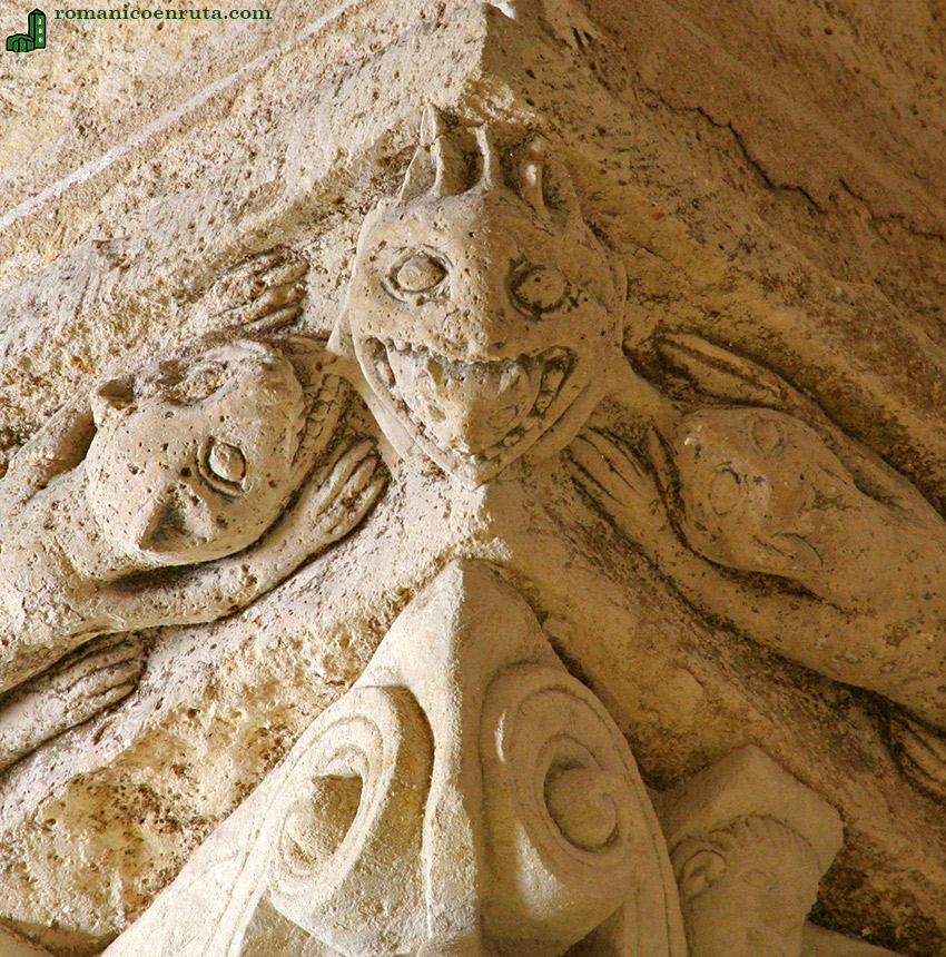 CAPITEL 21. DETALLE.