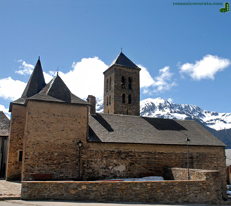 SANTA MARIA DE VILAM&Oacute;S. FACHADA NORTE.