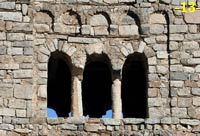 CARA OESTE: VENTANA DEL &Uacute;LTIMO PISO.