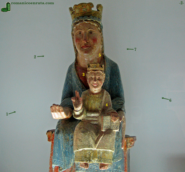 FIGURAS DEL LATERAL DERECHO DEL &Aacute;BSIDE.