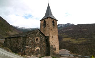 FACHADA DE PONIENTE.