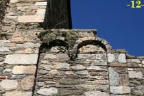 ARCUACIONES CIEGAS DEL MURO SUR DE LA NAVE.