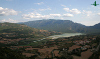 PANTANO DE TERRADETS y MONTSEC DE R&Uacute;BIES AL FONDO.