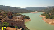 IGLESIA Y EMBALSE DE CAMARASA.