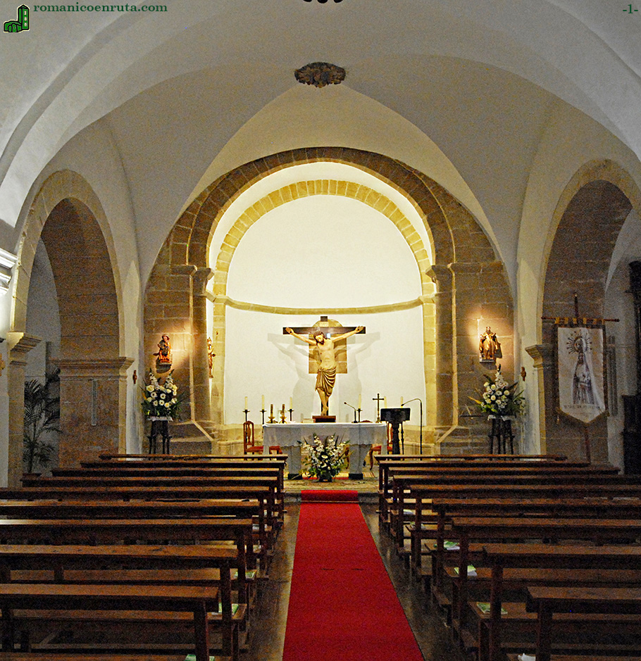 NAVE CENTRAL y CABECERA.