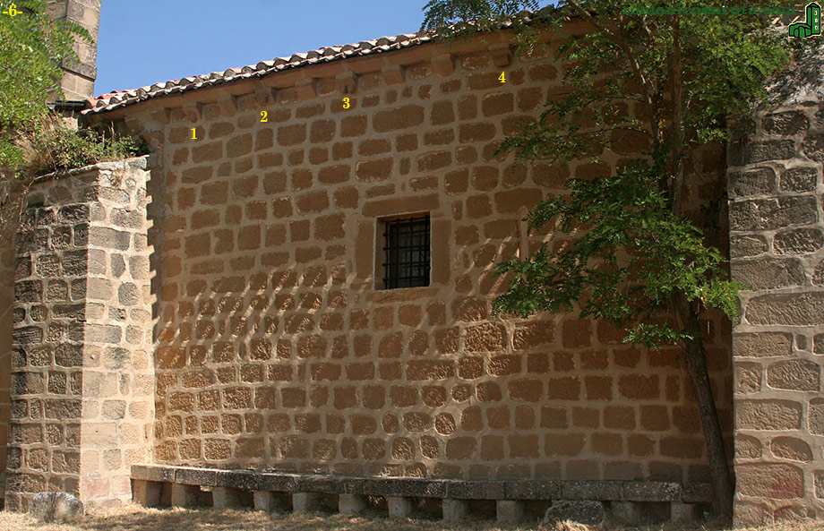 MURO SUR DE LA CABECERA.